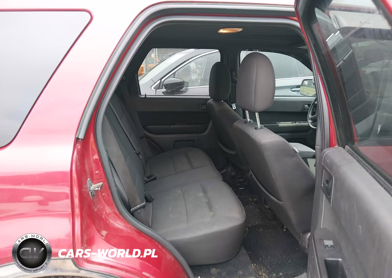 2010 Ford Escape Xlt VIN:1FMCU9DG8AKB54700 - 8
