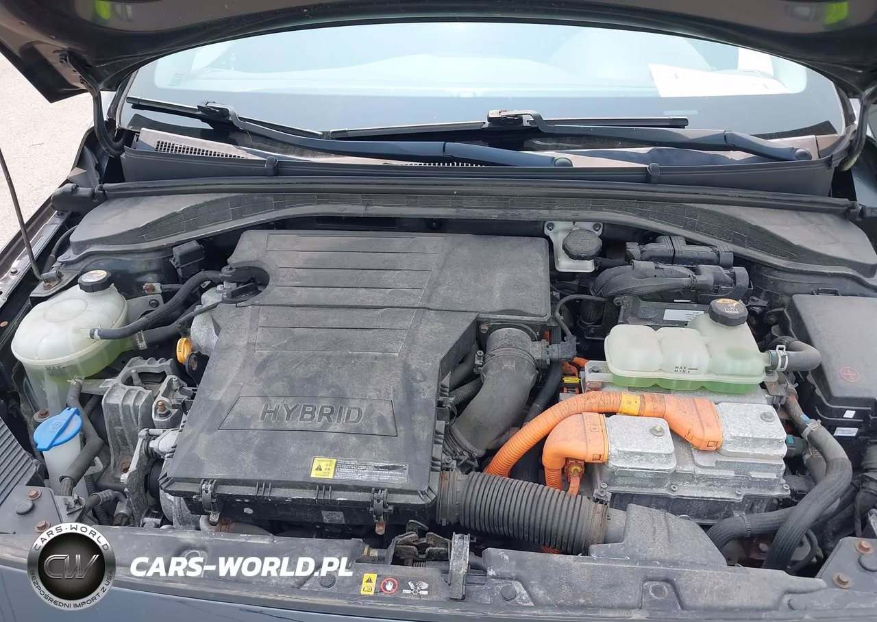 2018 Hyundai Ioniq Hybrid Blue VIN:KMHC65LC5JU076575 - 10