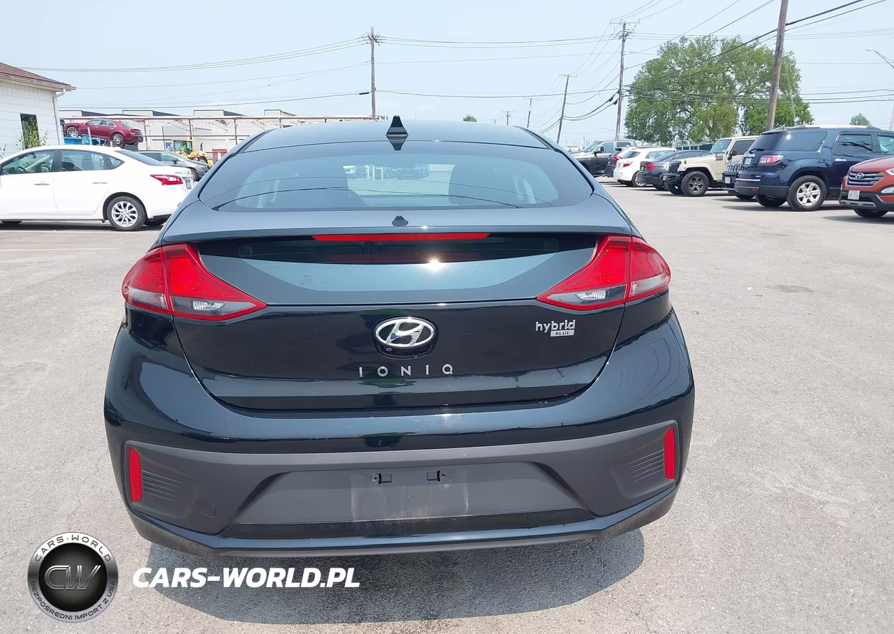 2018 Hyundai Ioniq Hybrid Blue VIN:KMHC65LC5JU076575 - 16