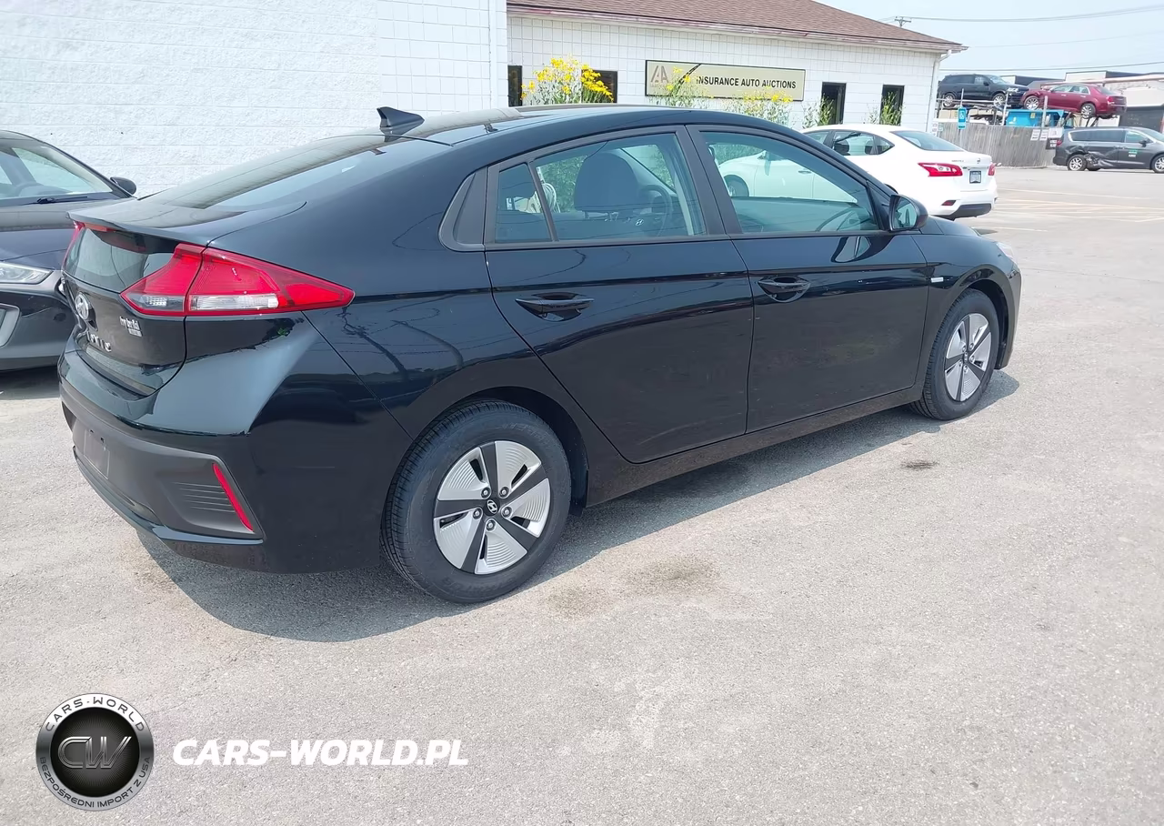 2018 Hyundai Ioniq Hybrid Blue VIN:KMHC65LC5JU076575 - 4