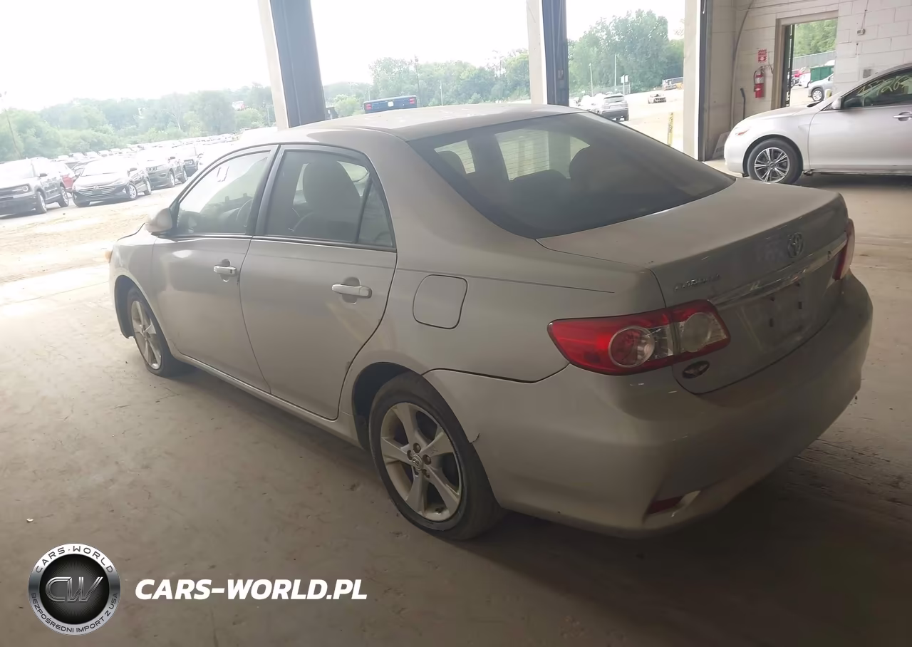 2011 Toyota Corolla Le VIN:2T1BU4EE0BC627198 - 3
