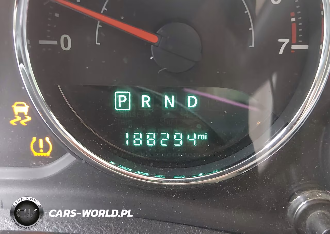 2017 Jeep Wrangler Unlimited Sport VIN:1C4HJWDG6HL586370 - 16