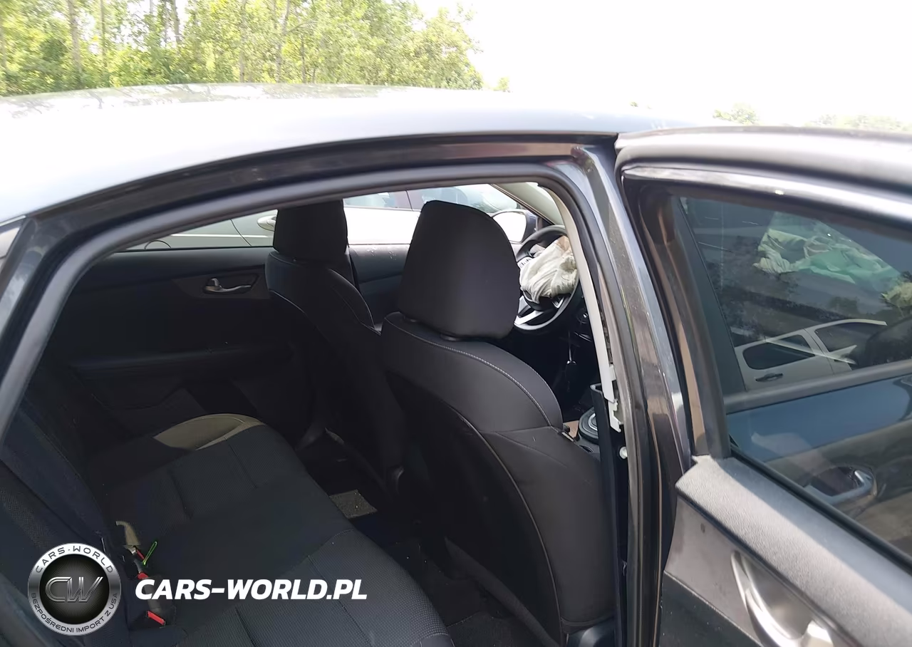 2019 Kia Forte Lxs VIN:3KPF24AD4KE061424 - 8