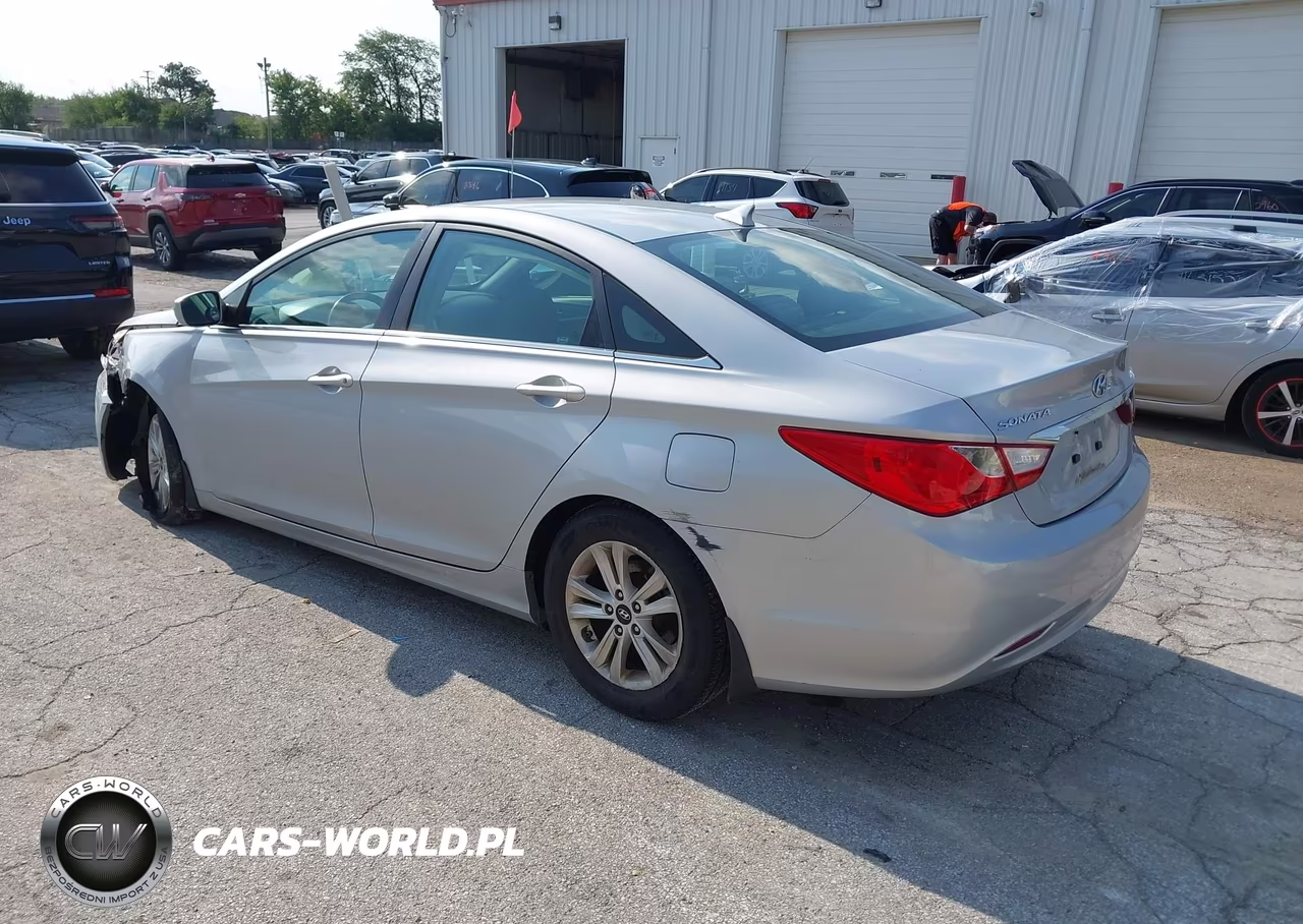 2011 Hyundai Sonata Gls VIN:5NPEB4AC3BH139142 - 3
