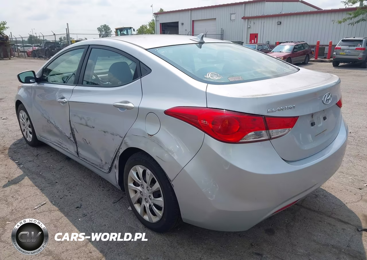 2011 Hyundai Elantra Gls VIN:5NPDH4AE7BH010557 - 3