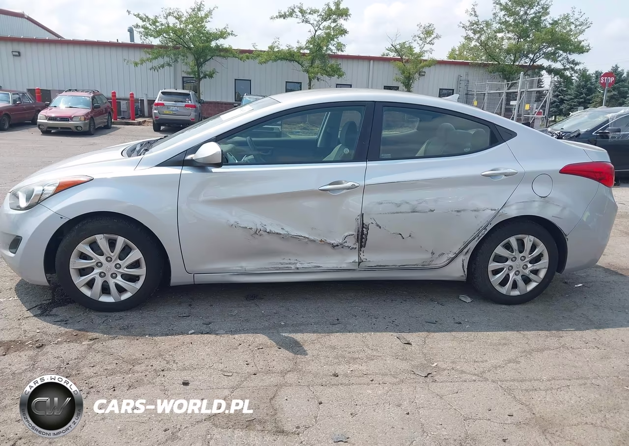 2011 Hyundai Elantra Gls VIN:5NPDH4AE7BH010557 - 6