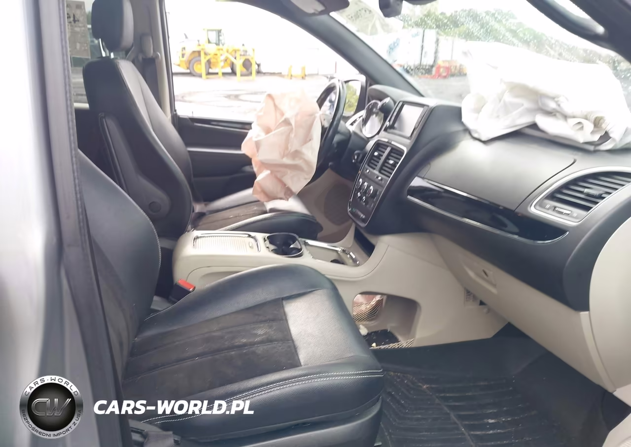 2019 Dodge Grand Caravan Sxt VIN:2C4RDGCG5KR696568 - 5