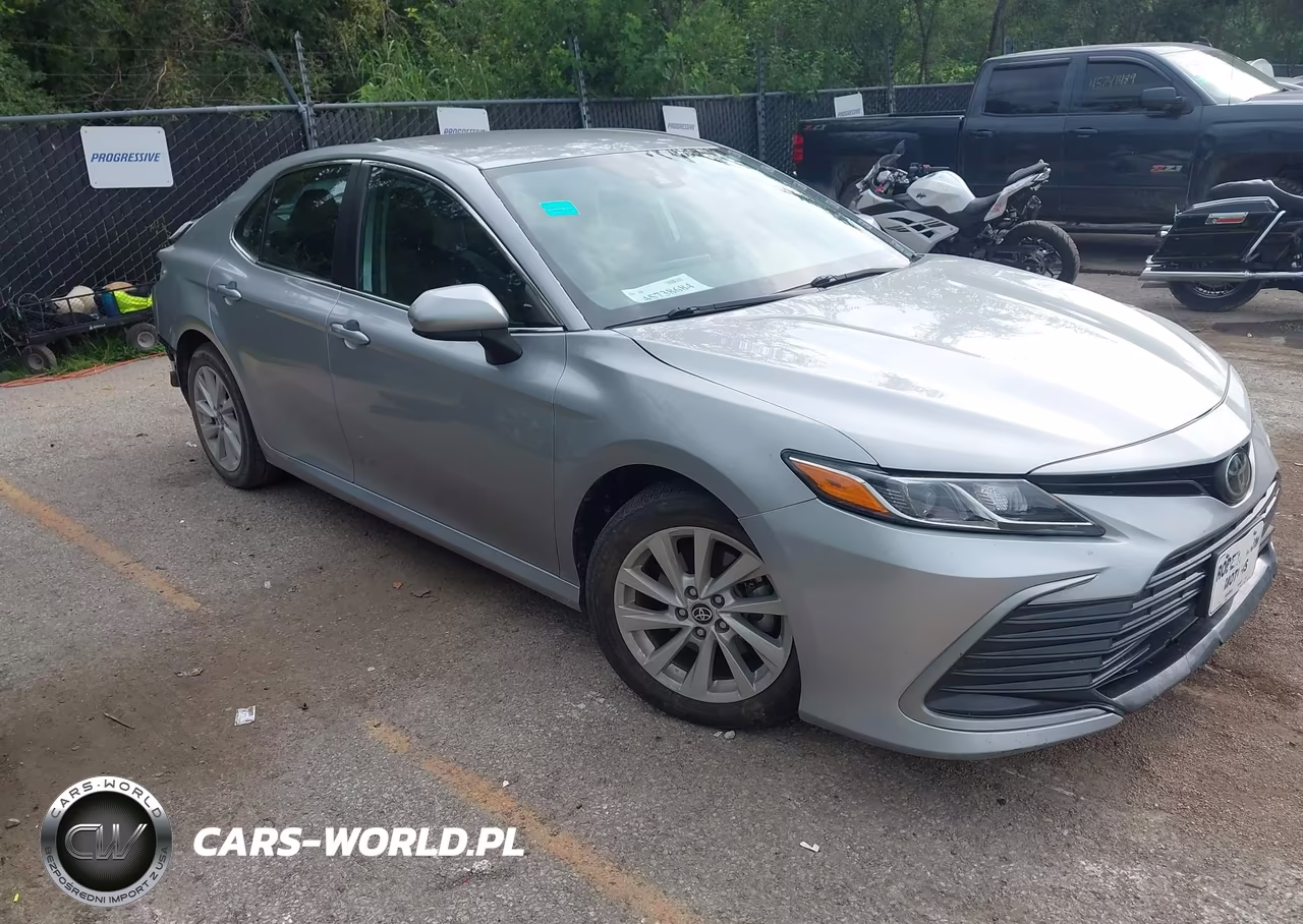 2021 Toyota Camry Le
