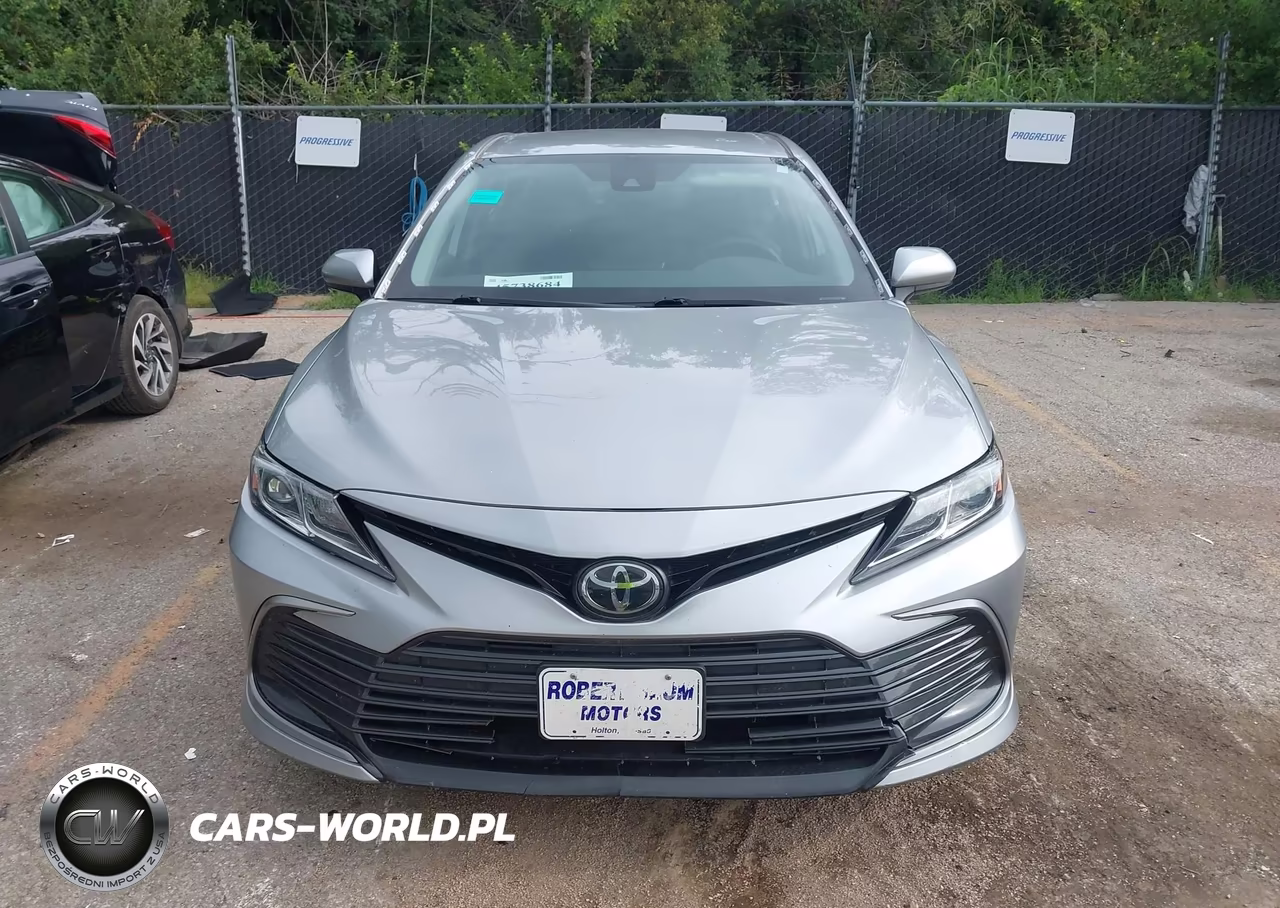 2021 Toyota Camry Le VIN:4T1C11AK3MU466029 - 13