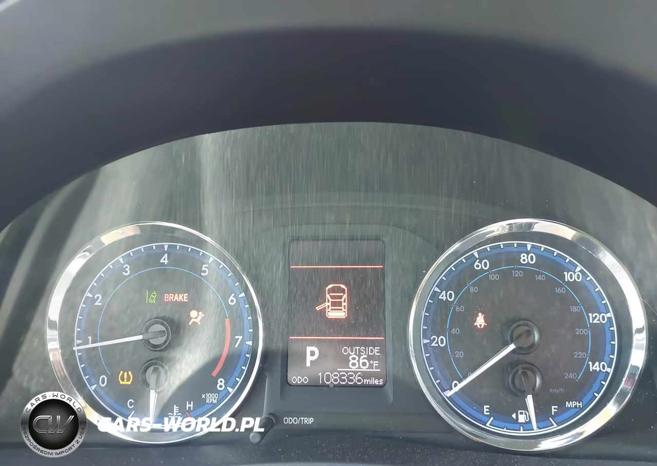 2018 Toyota Corolla Le VIN:5YFBURHE7JP830631 - 7