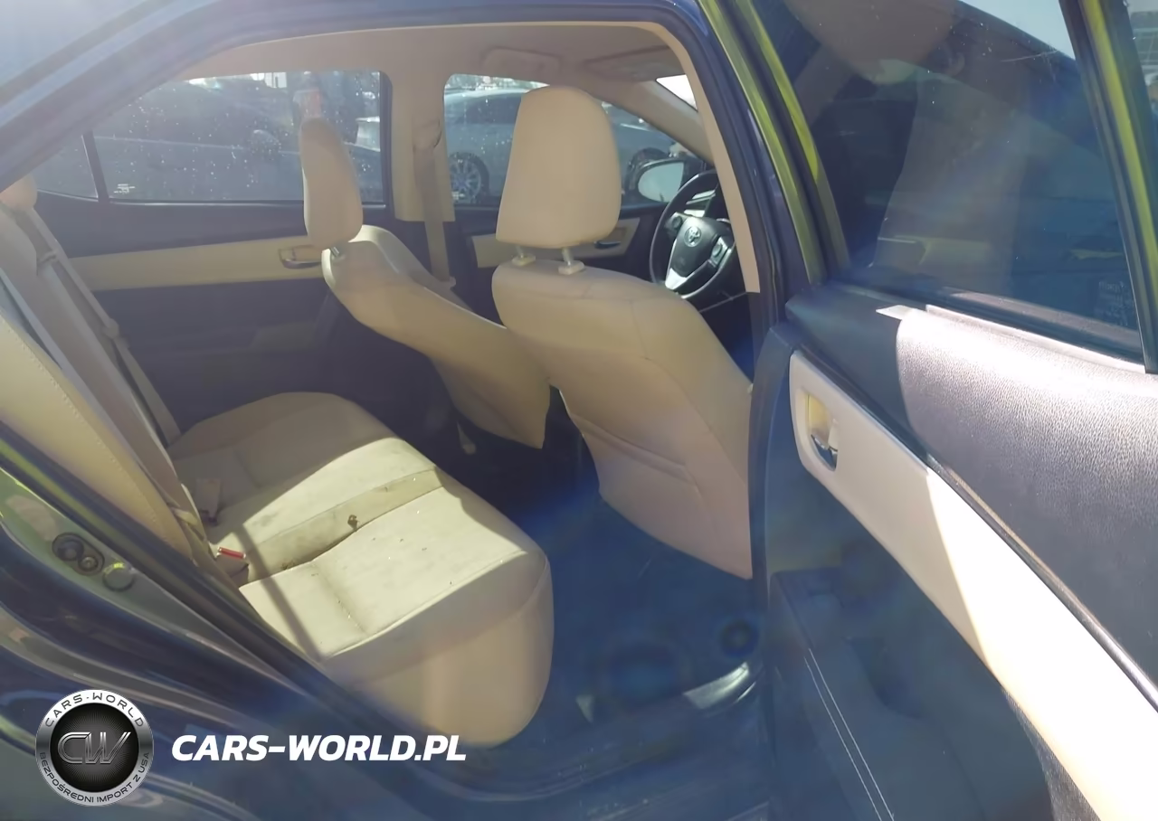 2018 Toyota Corolla Le VIN:5YFBURHE7JP830631 - 8