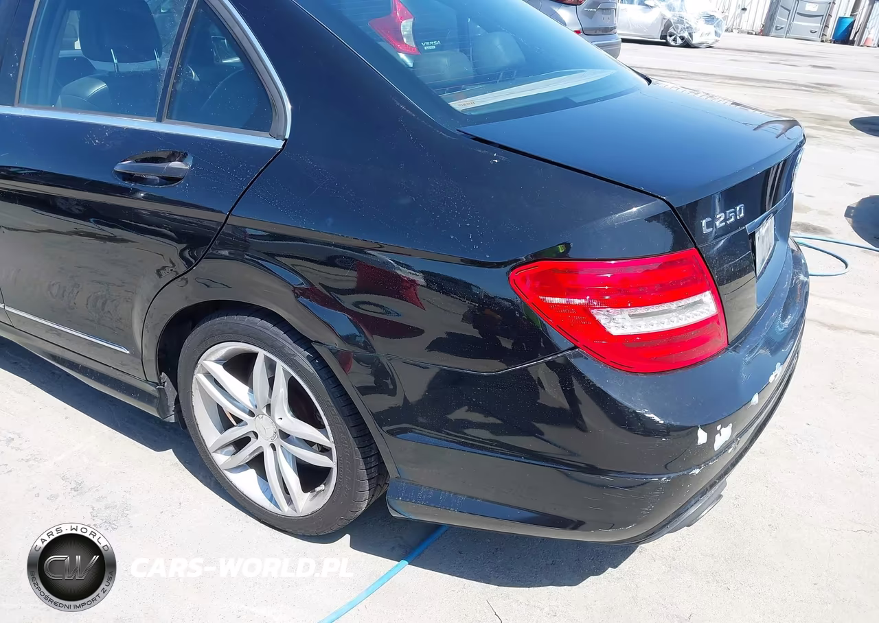 2014 Mercedes-Benz C 250 Sport VIN:WDDGF4HB3ER315426 - 6