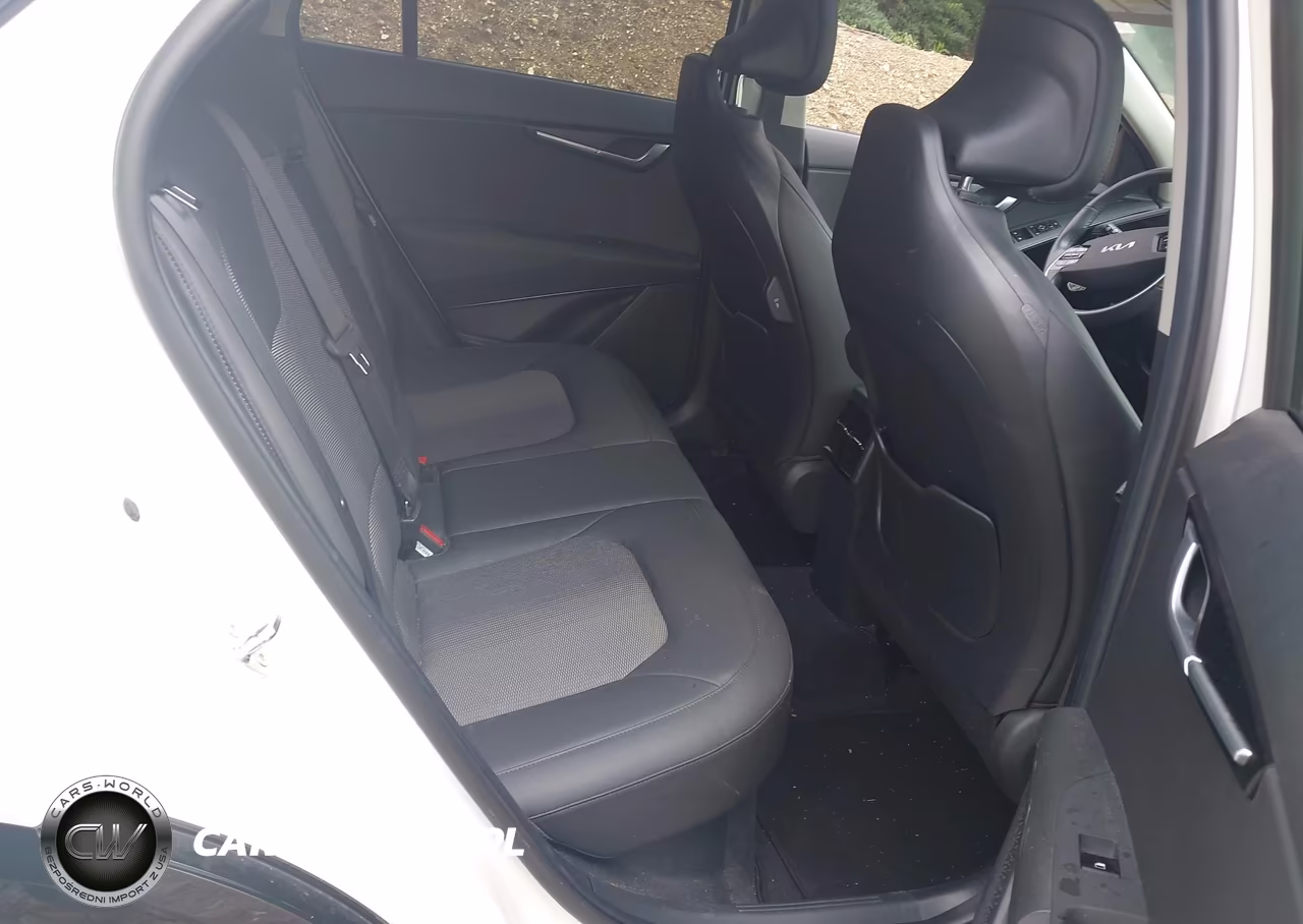 2024 Kia Niro Ex Touring VIN:KNDCR3LEXR5143226 - 8
