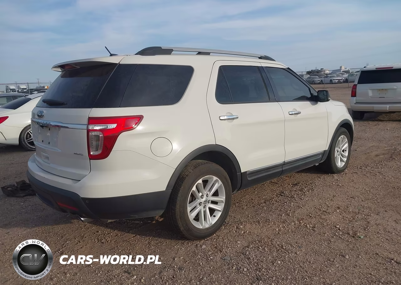 2011 Ford Explorer Xlt VIN:1FMHK8D8XBGA80618 - 4
