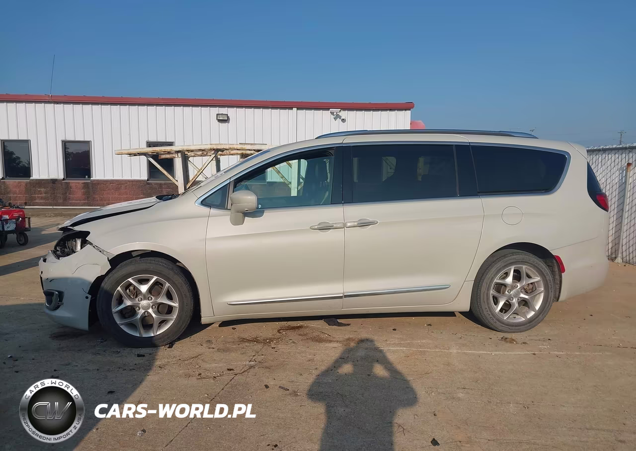 2019 Chrysler Pacifica 35Th Anniversary Touring L Plus VIN:2C4RC1EG6KR746620 - 14