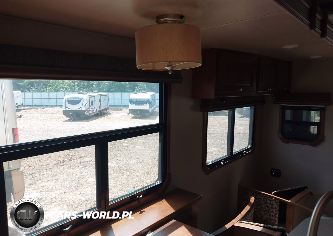 2015 Heartland Rv Landmark VIN:5SFBG4128FE286152 - 11