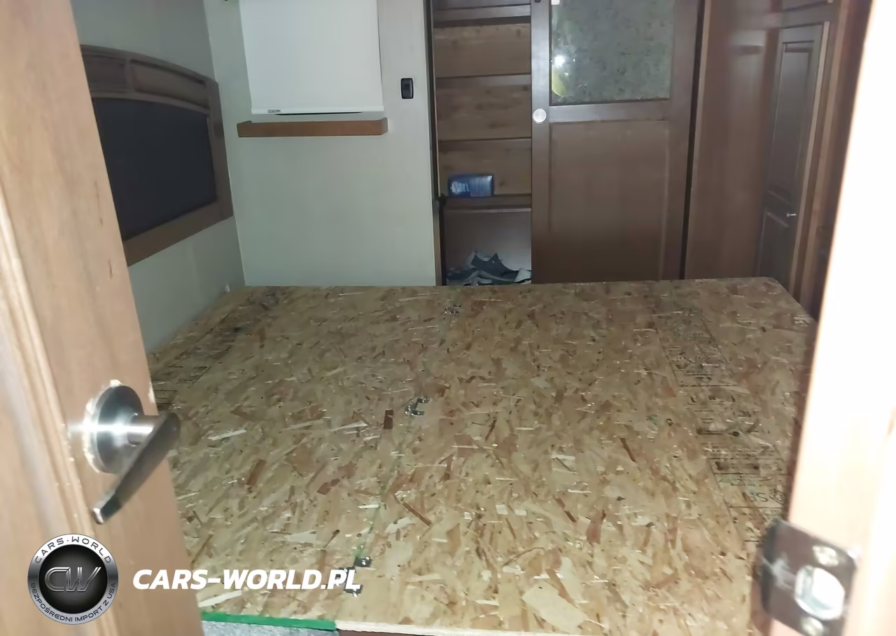 2015 Heartland Rv Landmark VIN:5SFBG4128FE286152 - 14