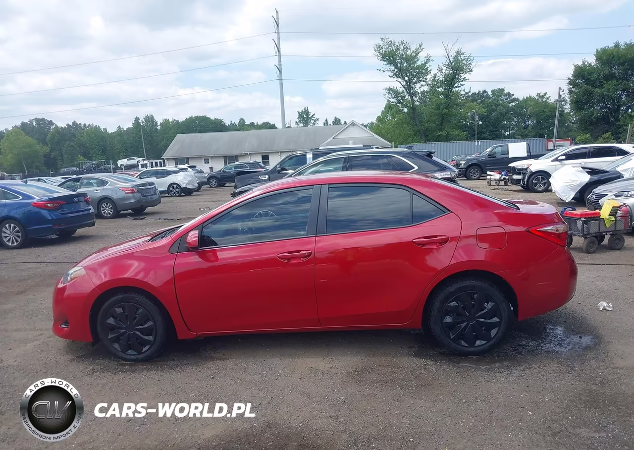 2017 Toyota Corolla Le VIN:2T1BURHE5HC937753 - 14