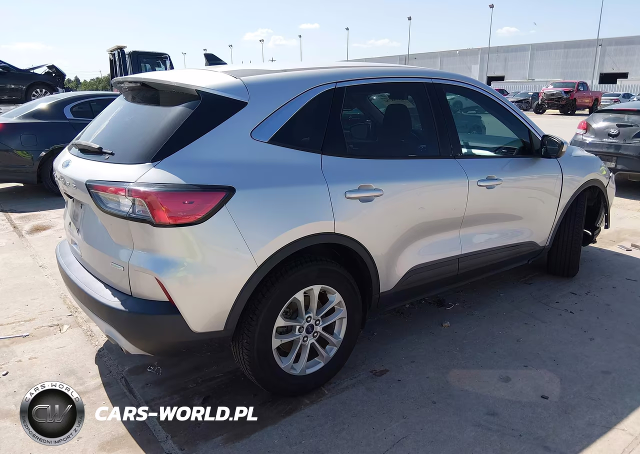 2020 Ford Escape Se VIN:1FMCU0G66LUB65829 - 4