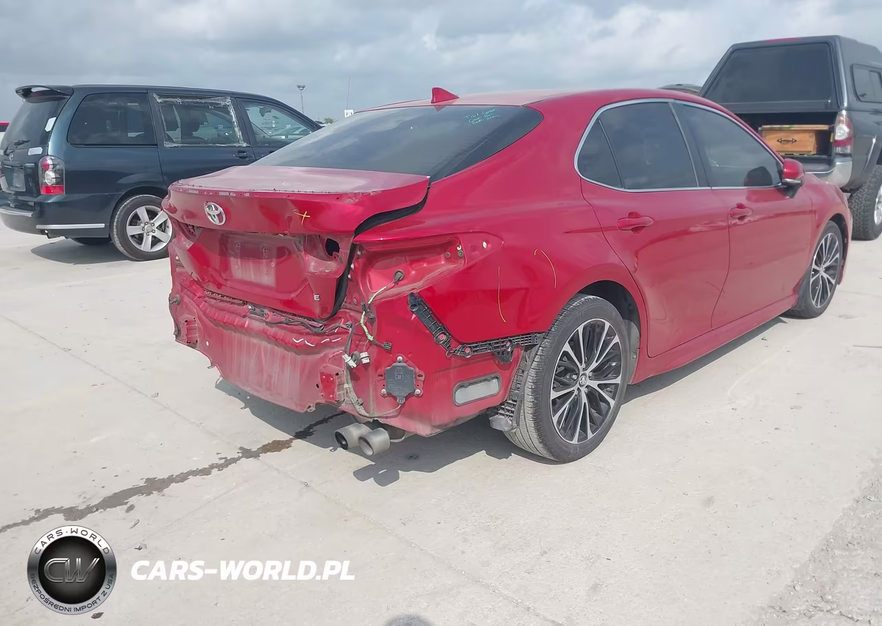 2019 Toyota Camry Se VIN:4T1B11HK5KU218055 - 4
