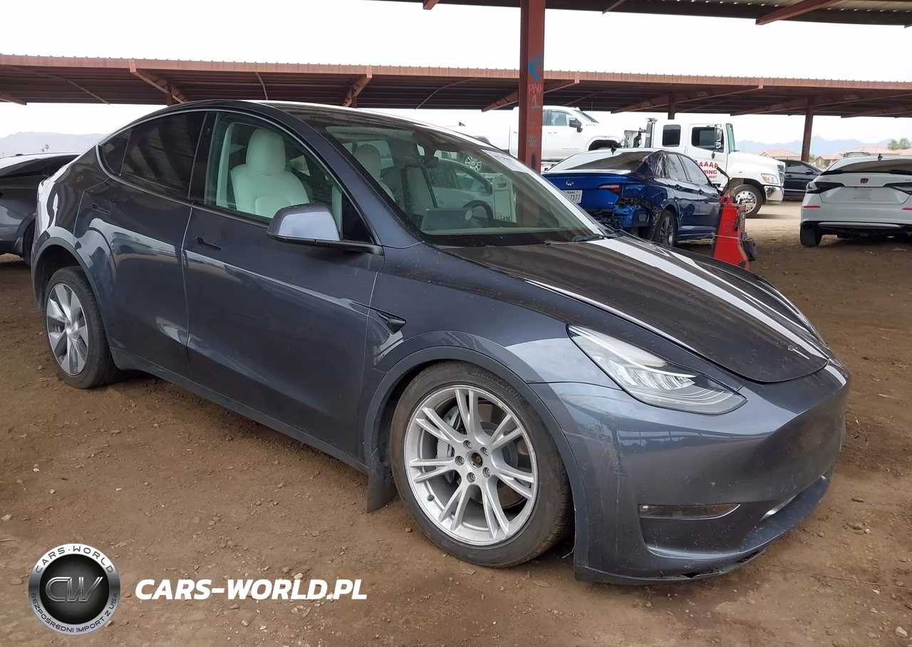 2022 Tesla Model Y Long Range Dual Motor All-Wheel Drive – zdjęcie 1 z 17