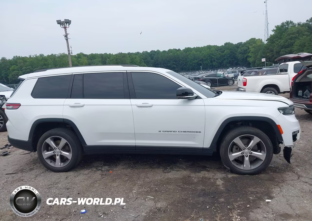 2021 Jeep Grand Cherokee L Limited 4X4 VIN:1C4RJKBG4M8101804 - 13