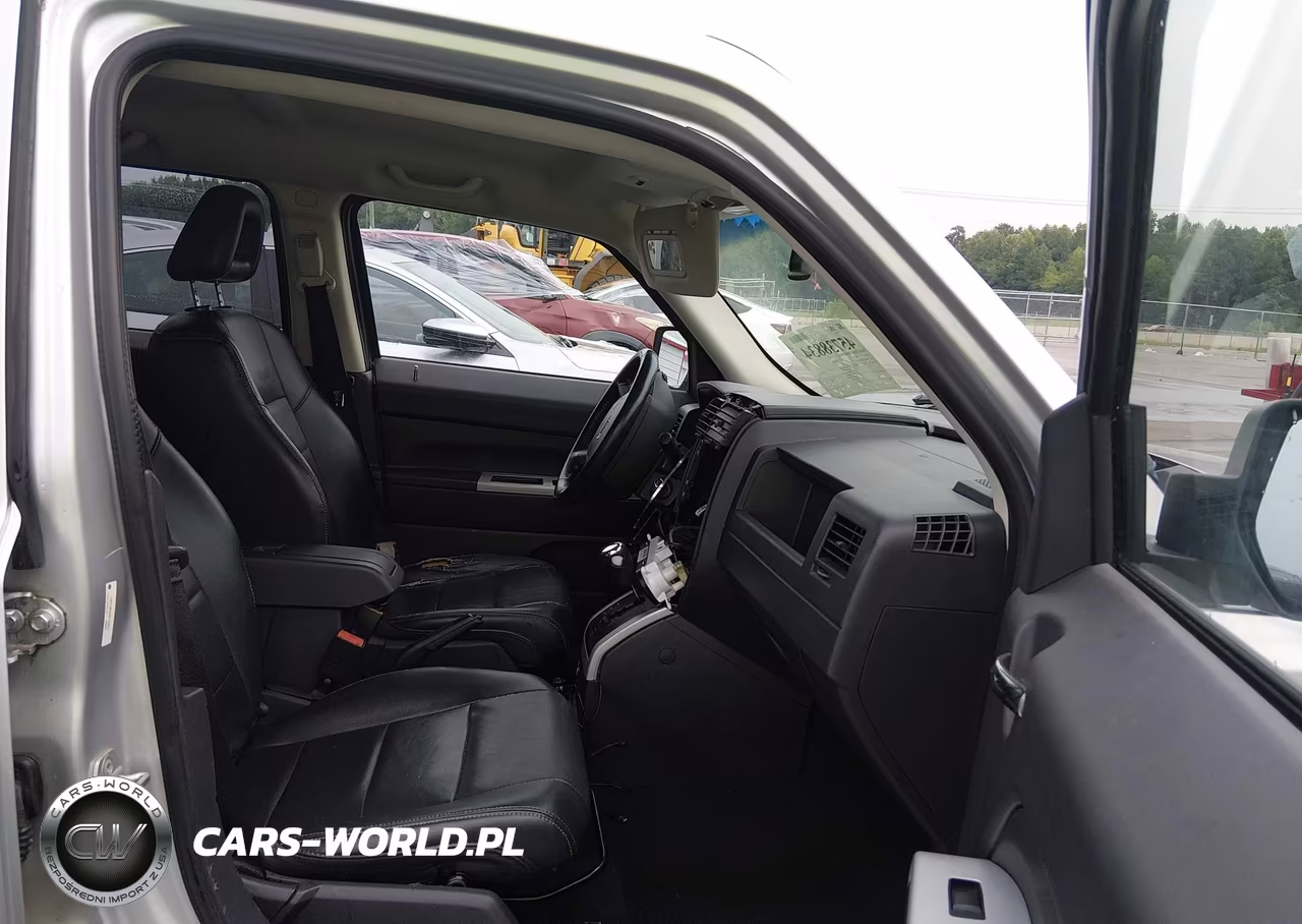 2008 Jeep Patriot Limited VIN:1J8FF48WX8D734277 - 5