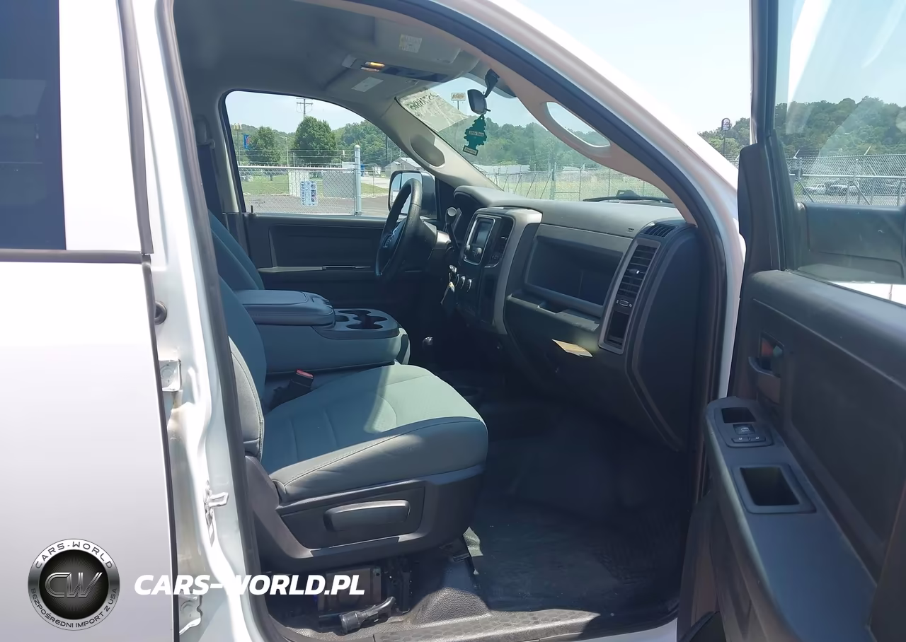 2017 Ram 3500 Tradesman 4X4 8' Box