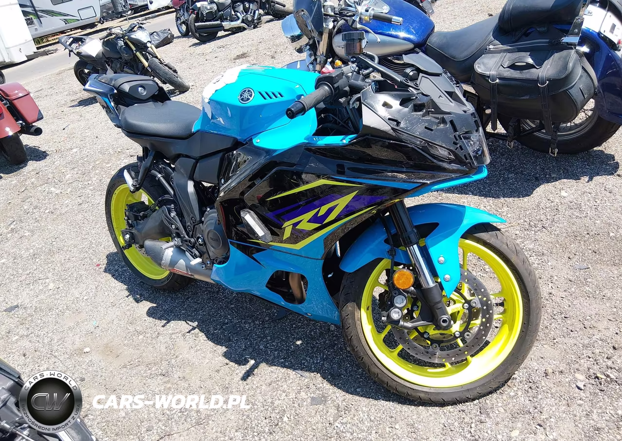 2026 Yamaha Yzfr7