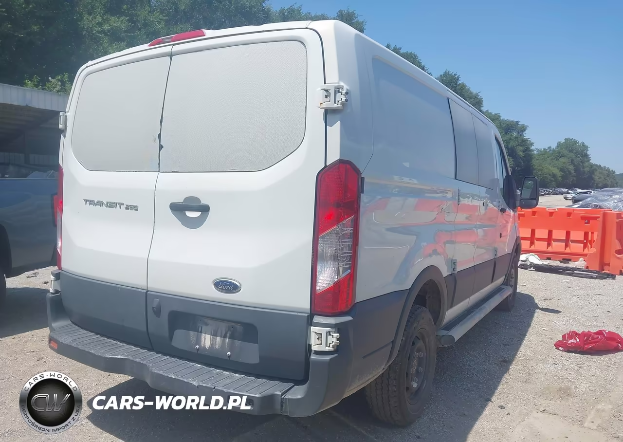 2016 Ford Transit-250 VIN:1FTYR1ZM9GKB05302 - 4