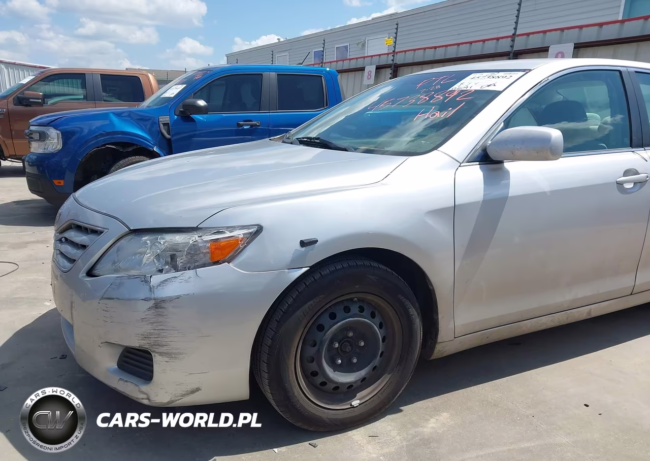 2011 Toyota Camry Le VIN:4T1BF3EK5BU716743 - 17
