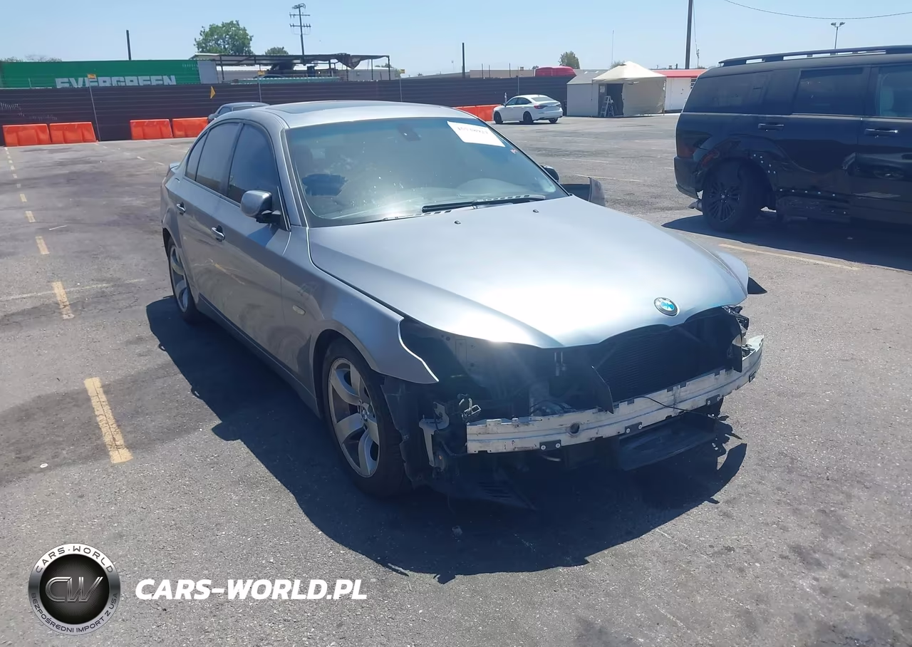 2006 BMW 525I
