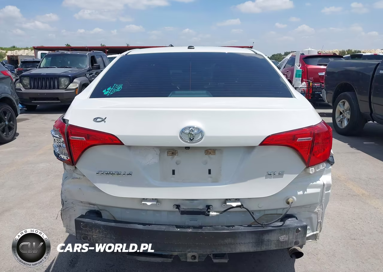 2017 Toyota Corolla Xle VIN:5YFBURHE1HP586162 - 17
