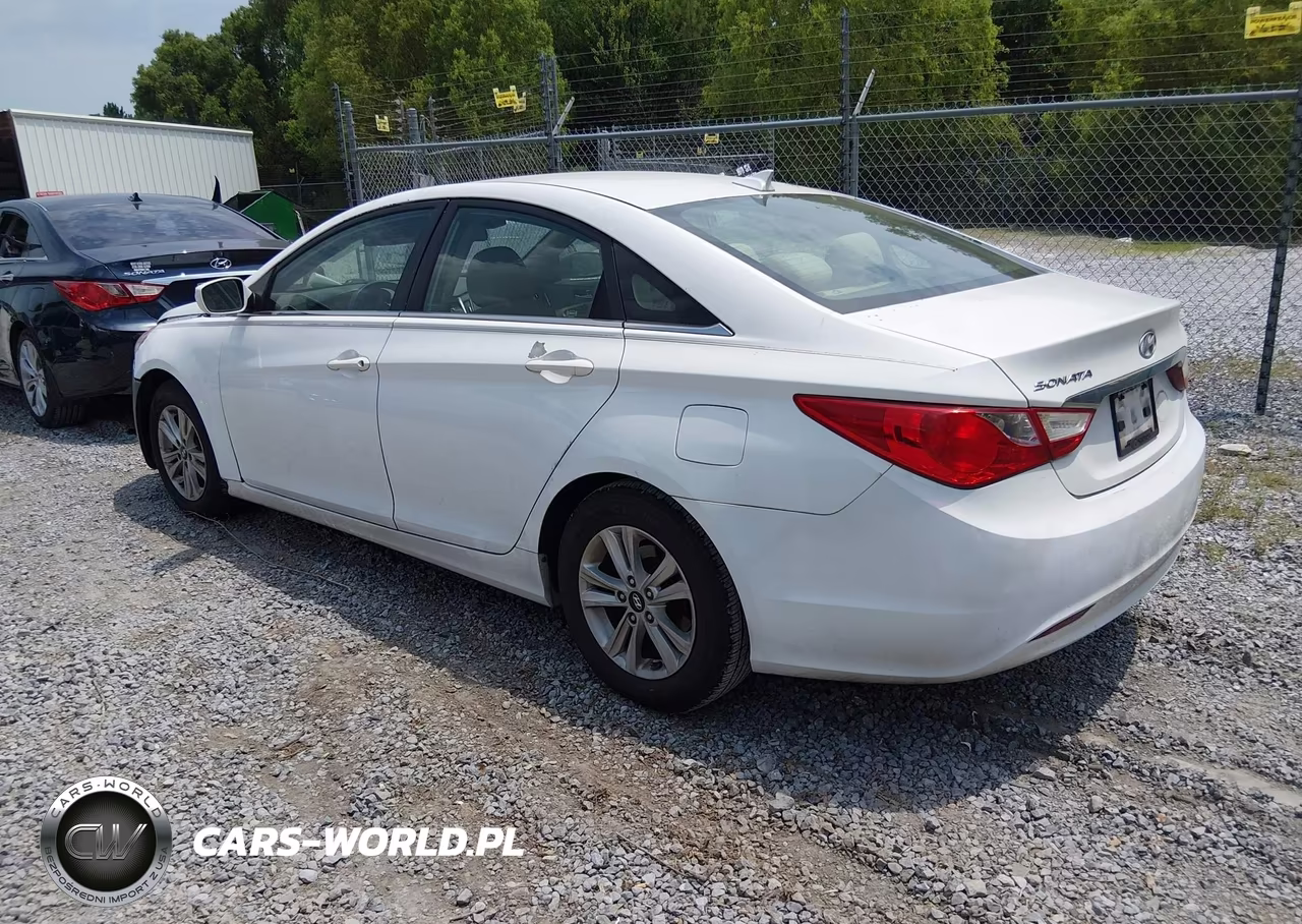 2012 Hyundai Sonata Gls VIN:5NPEB4AC5CH379939 - 3