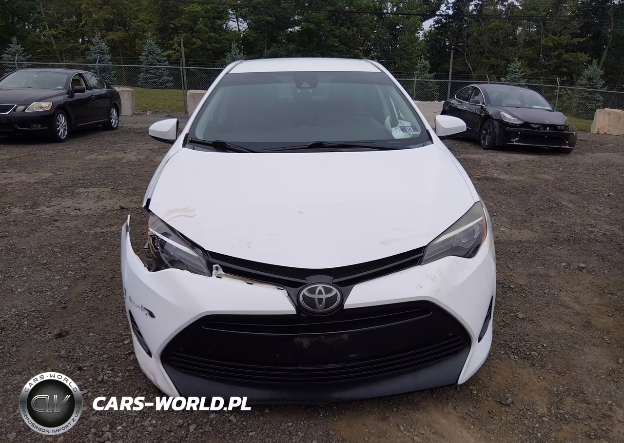 2017 Toyota Corolla Le VIN:2T1BURHE8HC793146 - 12