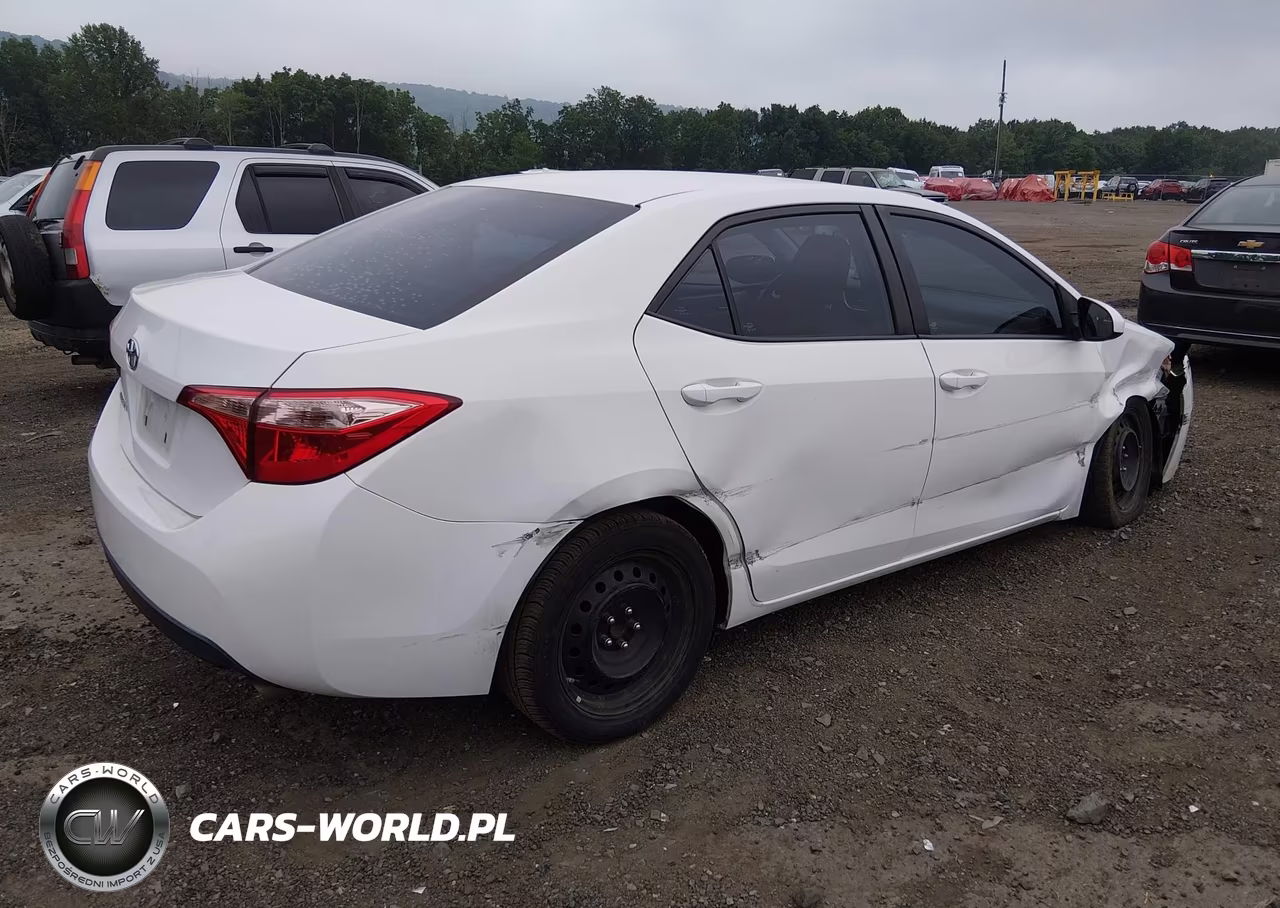 2017 Toyota Corolla Le VIN:2T1BURHE8HC793146 - 4