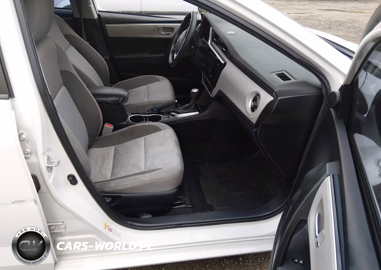 2017 Toyota Corolla Le VIN:2T1BURHE8HC793146 - 5