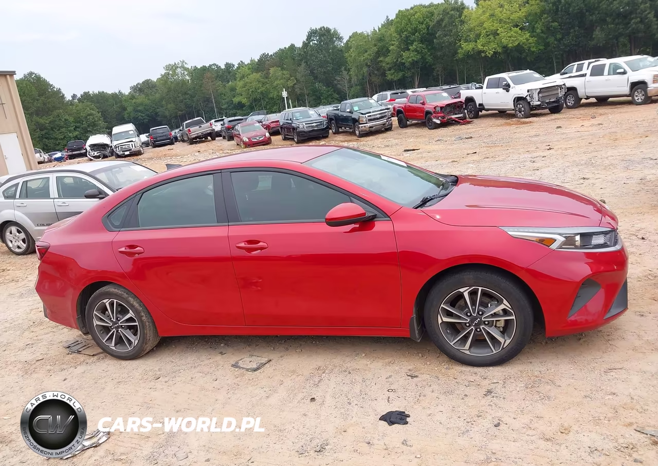 2024 Kia Forte Lxs VIN:3KPF24AD8RE829545 - 13