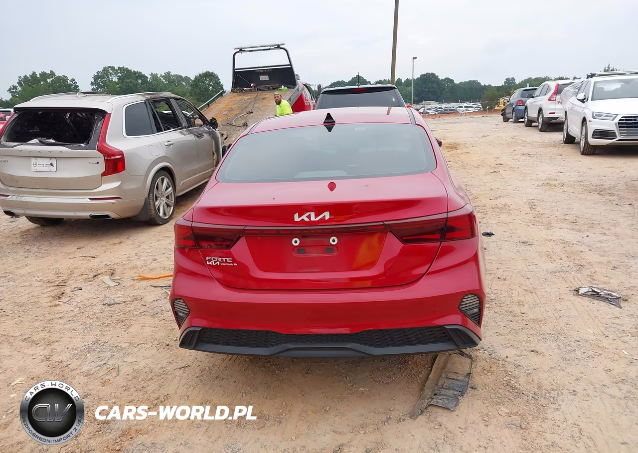 2024 Kia Forte Lxs VIN:3KPF24AD8RE829545 - 16