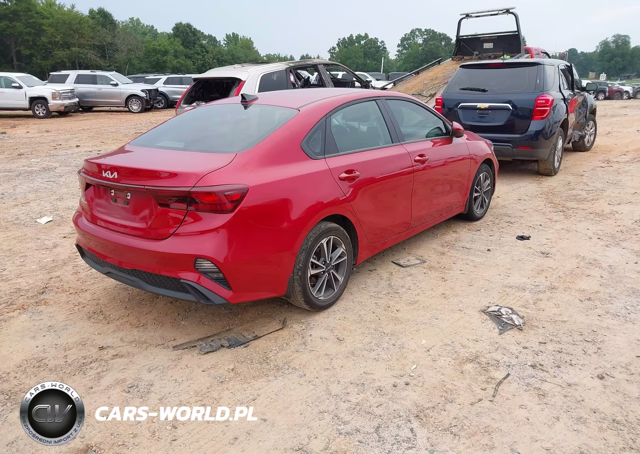 2024 Kia Forte Lxs VIN:3KPF24AD8RE829545 - 4