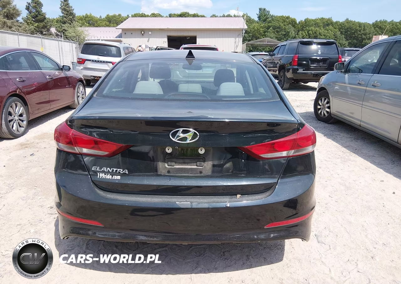 2018 Hyundai Elantra Value Edition VIN:5NPD84LF7JH267318 - 17