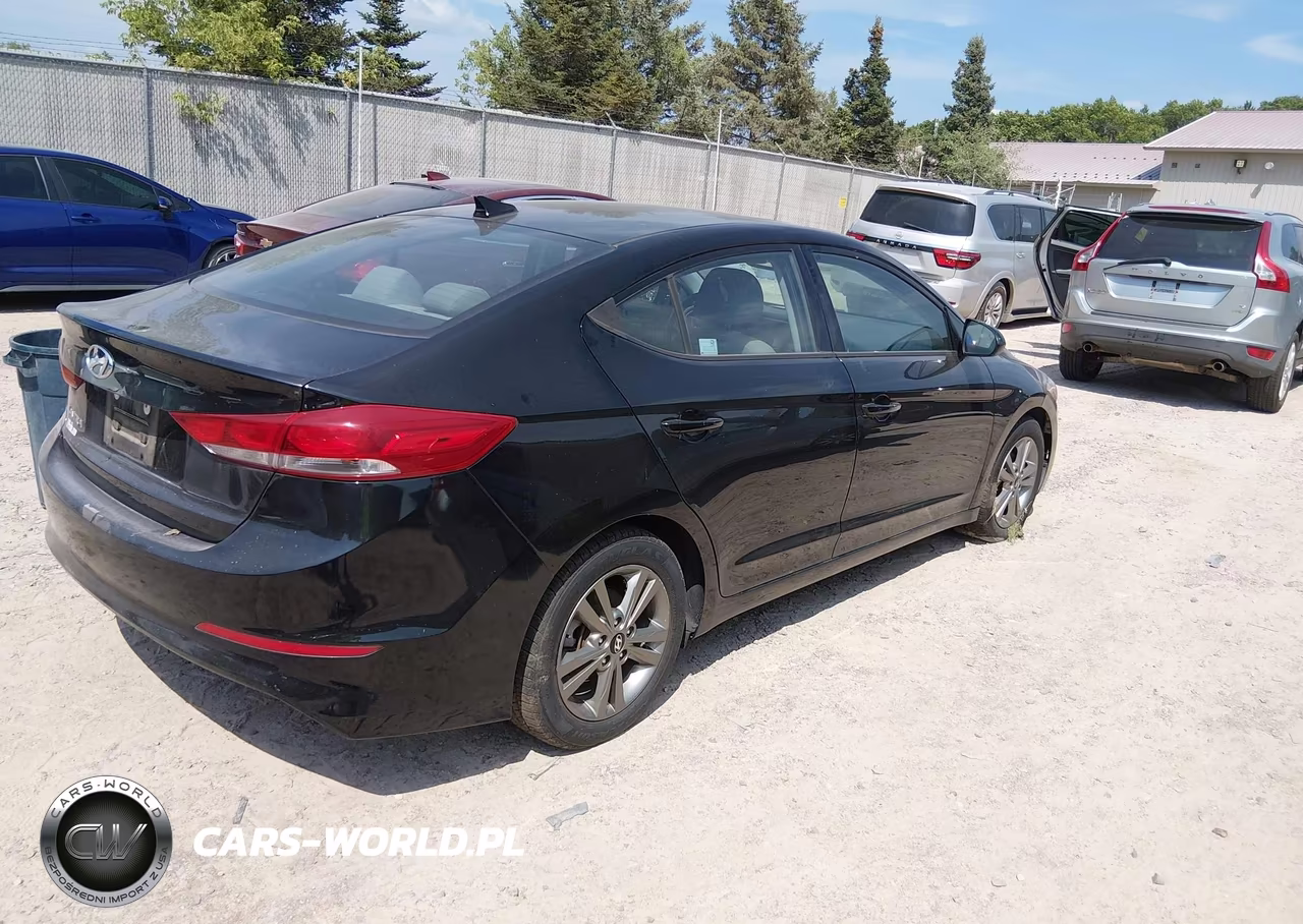 2018 Hyundai Elantra Value Edition VIN:5NPD84LF7JH267318 - 4