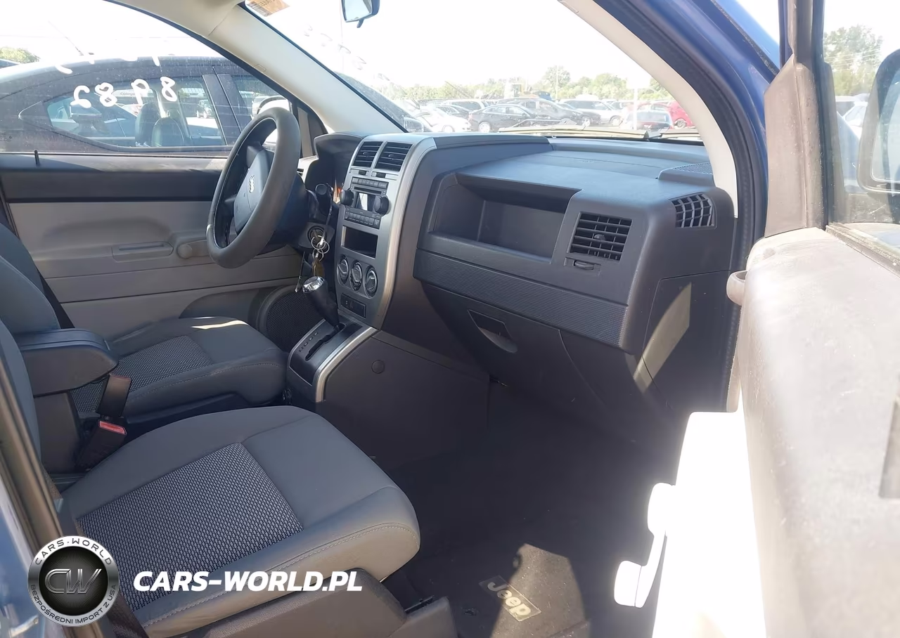 2007 Jeep Compass Sport VIN:1J8FT47W27D216205 - 5