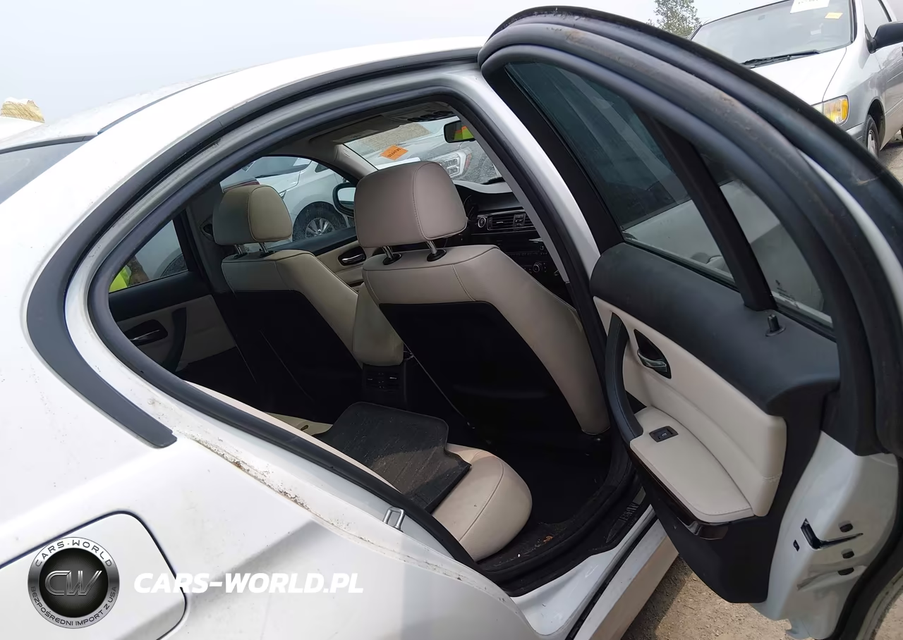 2011 BMW 328I xDrive VIN:WBAPK7C59BF083689 - 8