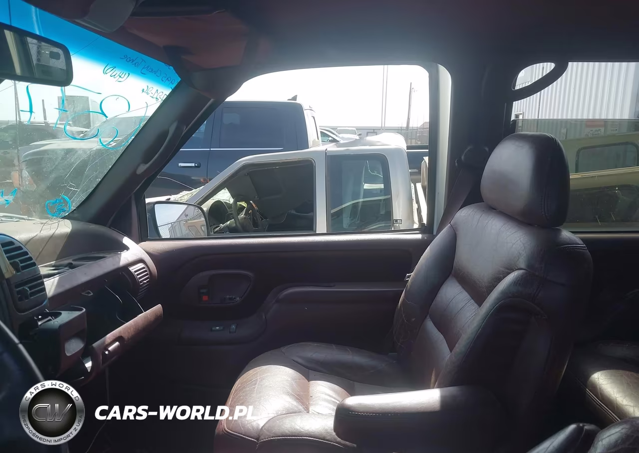 1995 Chevrolet Tahoe K1500 VIN:1GNEK13K2SJ456377 - 5