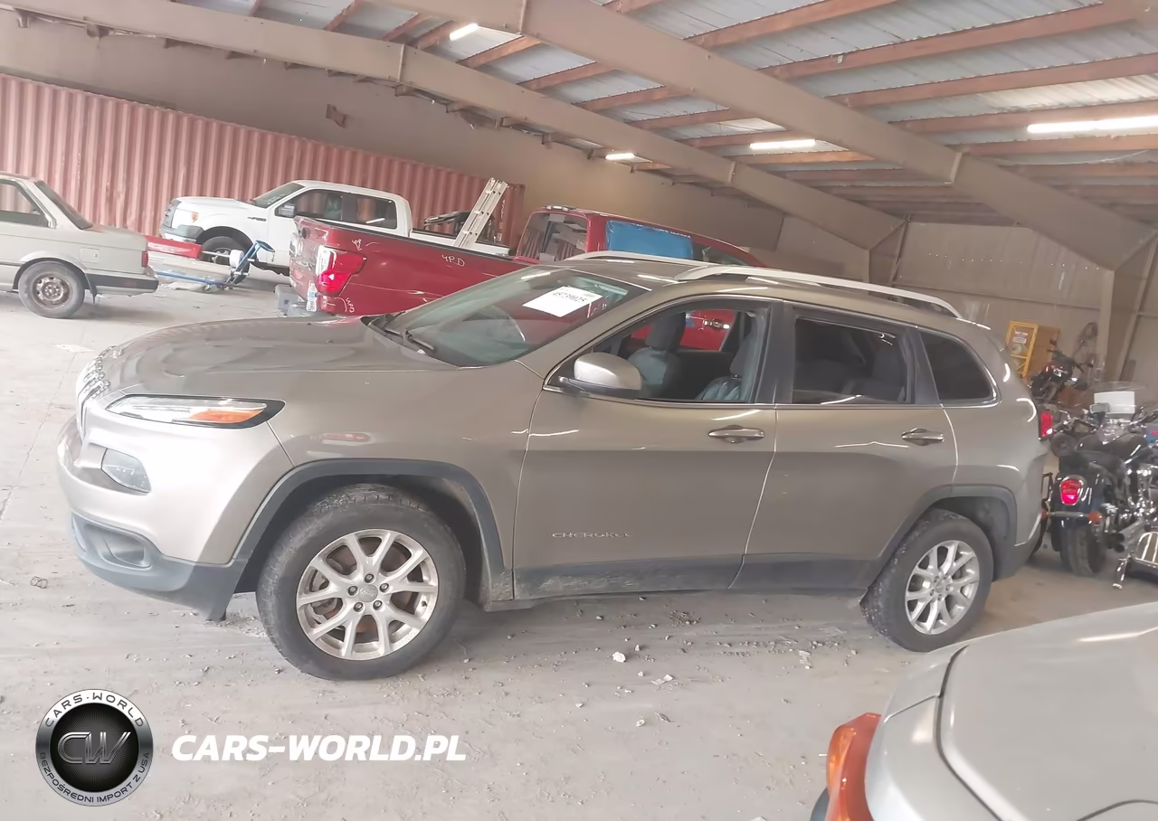 2017 Jeep Cherokee Latitude VIN:1C4PJLCB1HW643329 - 14