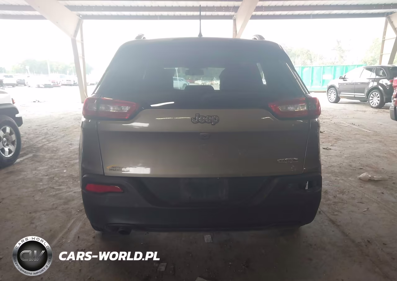2017 Jeep Cherokee Latitude VIN:1C4PJLCB1HW643329 - 16