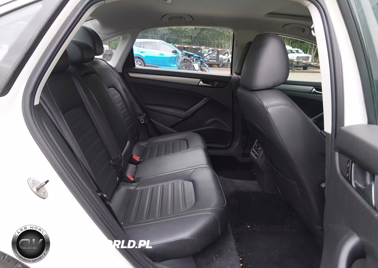 2015 Volkswagen Passat 1.8T Se VIN:1VWBT7A31FC006945 - 8
