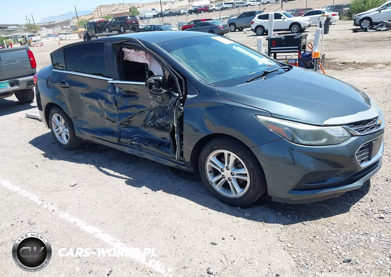 2018 Chevrolet Cruze Lt Auto – zdjęcie 1 z 16