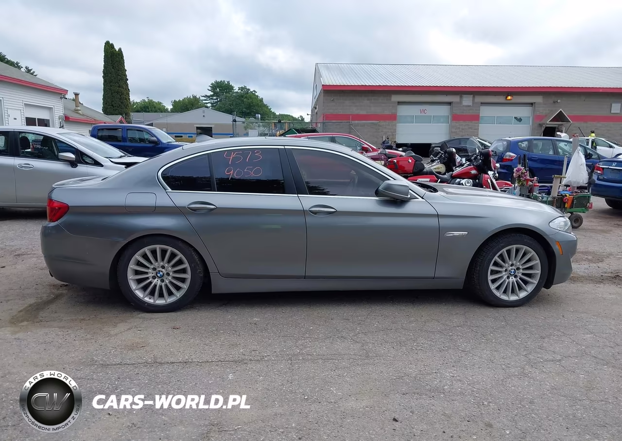2013 BMW 535I xDrive VIN:WBAFU7C58DDU66530 - 13